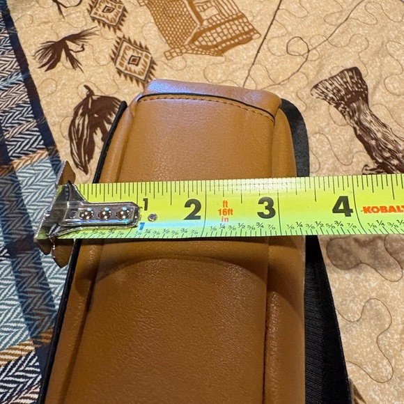 Tahari Tan and White Camera Bag - Picture 13 of 13